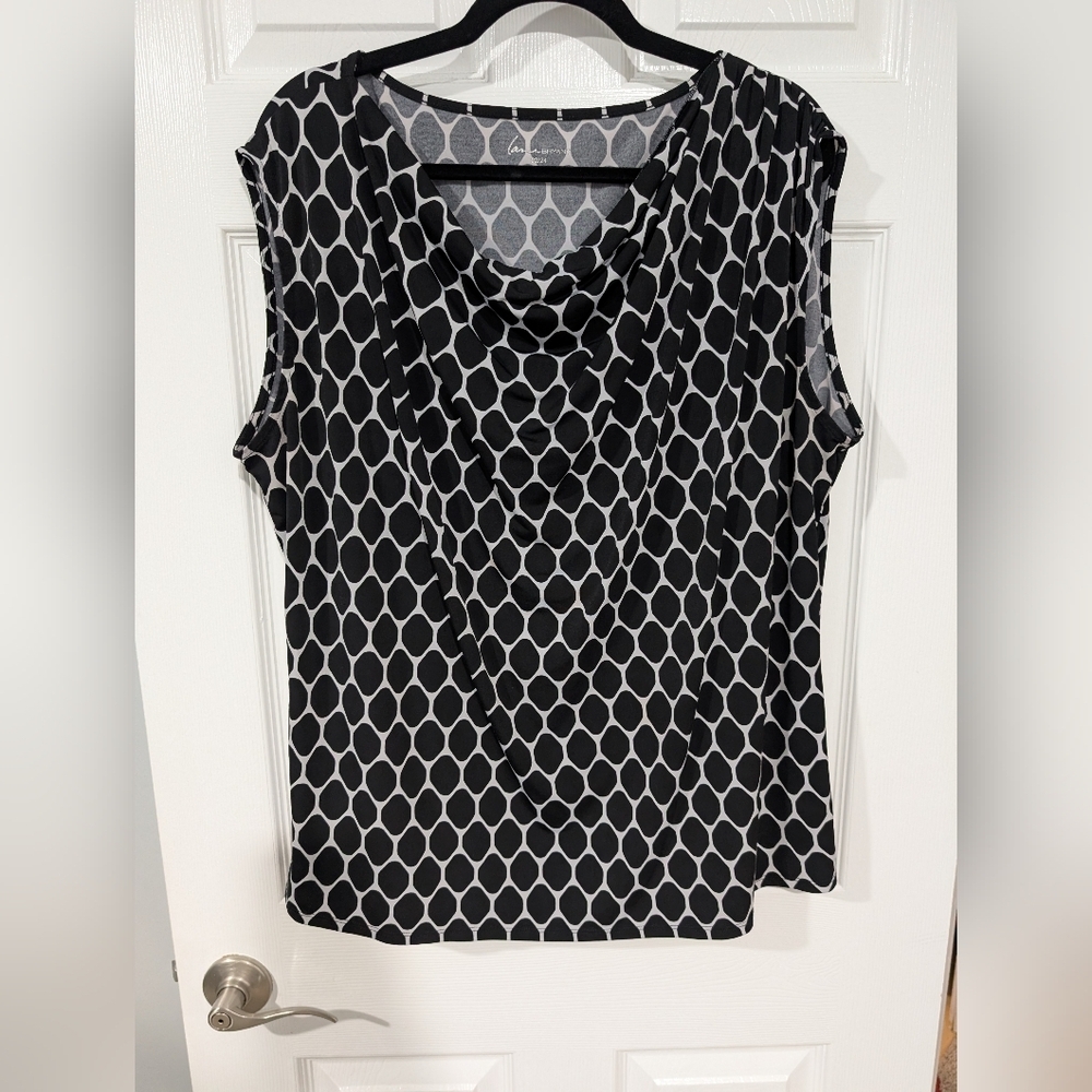 Lane Bryant Black & White Geometric Print Cowl Neck Blouse in Size 22/24